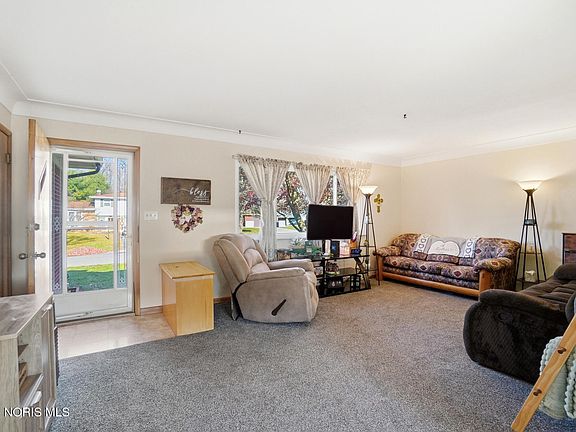 5th image of 6115 Benalex Dr