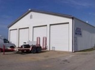 132 Williamsburg Ln, Waterloo, IL 62298