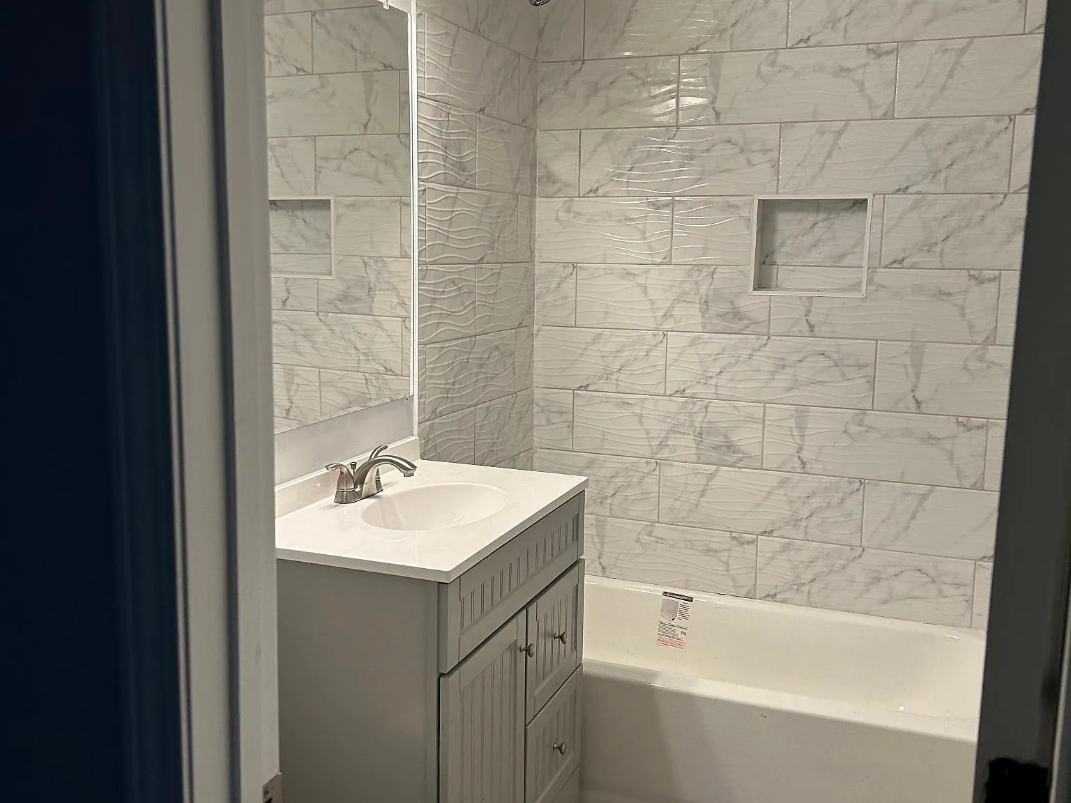3 bed, 950 sqft, $1,500 — Photo 4