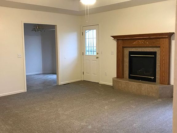 4th image of 3882 S El Salvador Ave