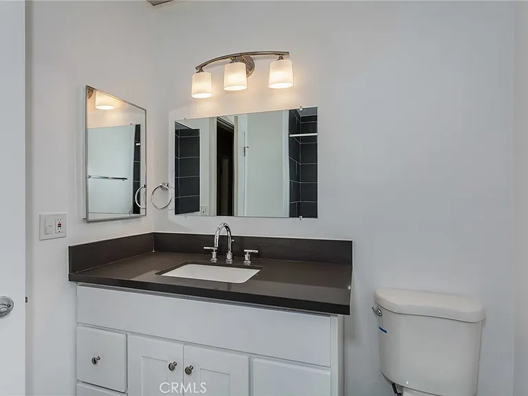 16231 Moorpark St — Photo 18