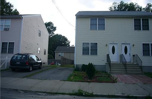 2nd image of 59 Orchard St
