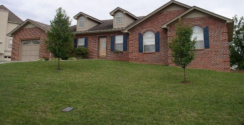 1st image of 1051 E Brentwood Dr