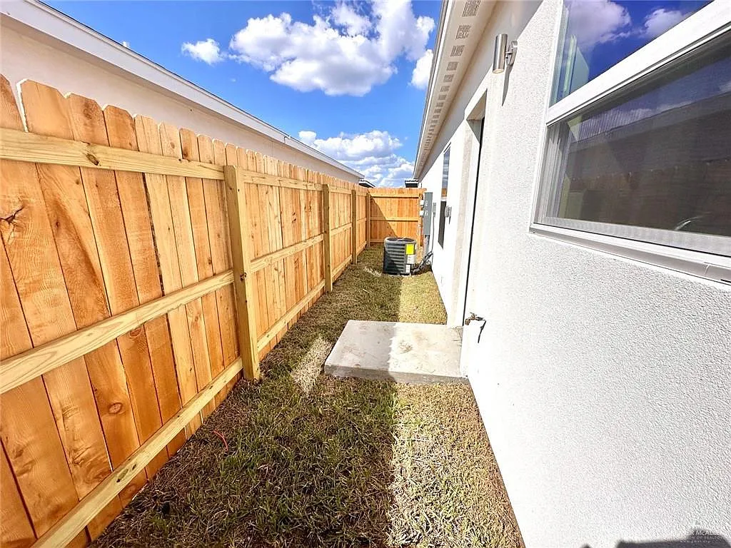 2 bed, 2.0 bath, $1,195 — Photo 2