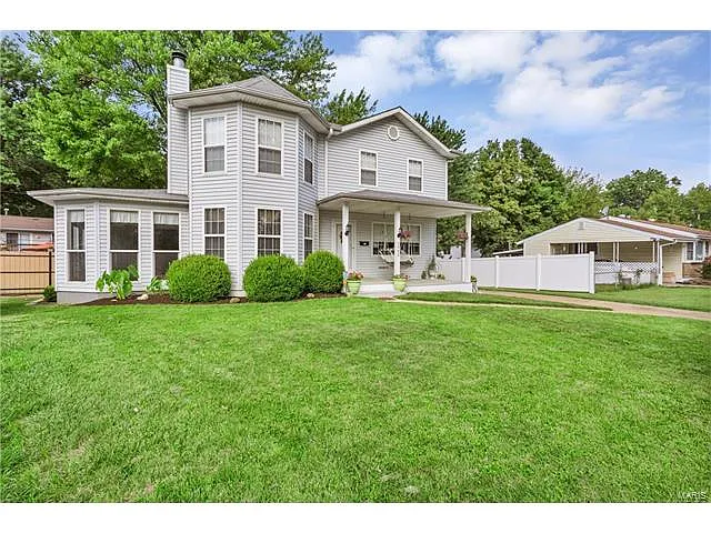 3908 Crosby Dr photo 1