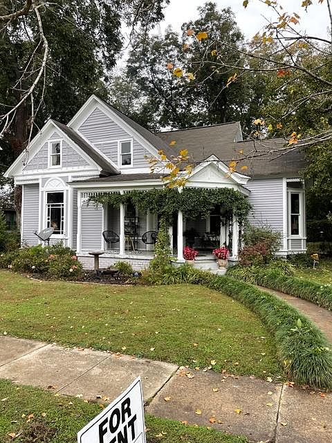 2nd image of 208 Grove Ave NW