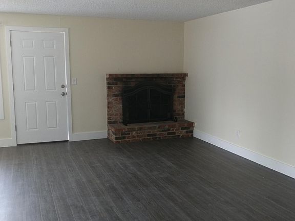 2nd image of 505 W 30th St #507