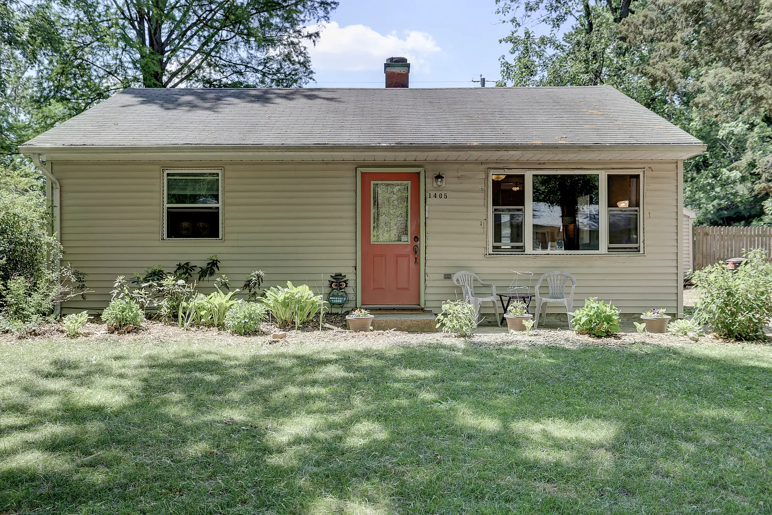 1405 Briarcliff Dr photo 1