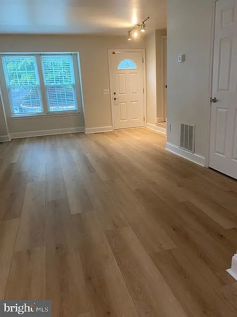 3 bed, 2.5 bath, 1532 sqft, $2,750 — Photo 3