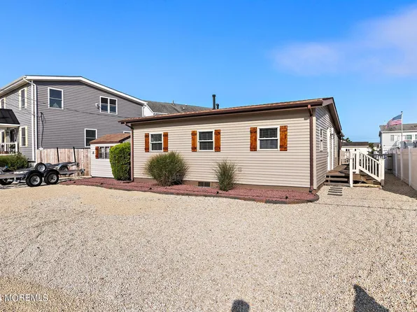 8 Weaver Drive, Beach Haven West, NJ 08050