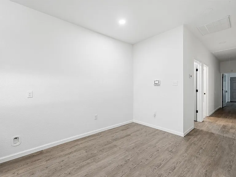 319 N Carolina St #B — Photo 9