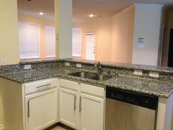 5th image of 1331 Kingston Pl