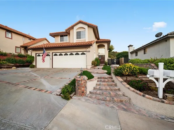 28740 Park Woodland Pl, Saugus, CA 91390