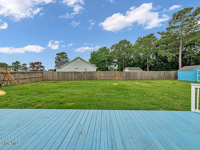201 Ross Ct — Photo 21