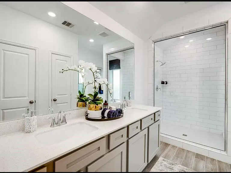 4135 Balboa Dr — Photo 6