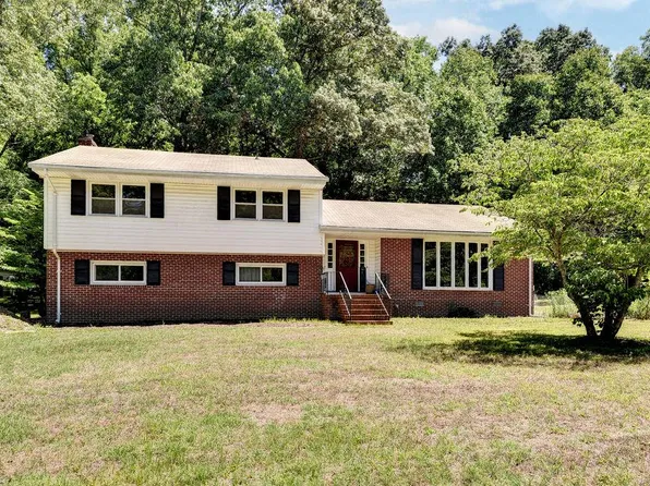 9220 Minnetree Hill Rd, Providence Forge, VA 23140