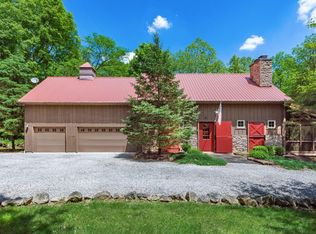 11444 Hazel Dell Rd, Howard, OH 43028