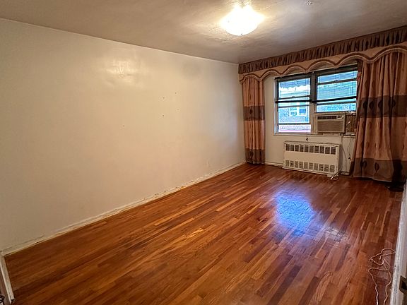 5th image of 1437 E 99th St #2