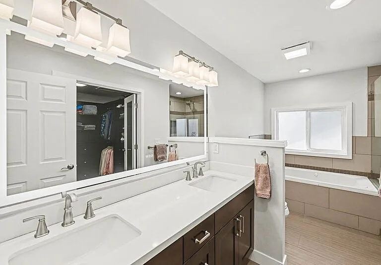 9544 Lake Washington Blvd NE — Photo 18