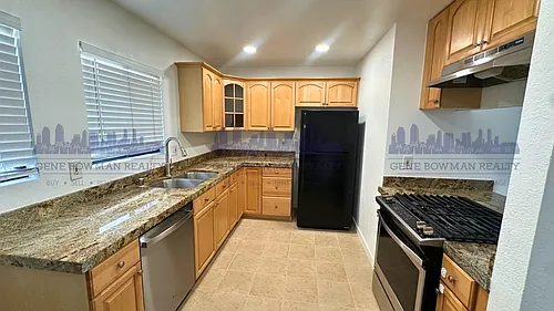 1485 Hemlock Ave Photo 1