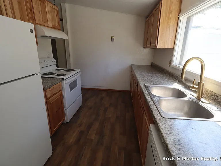 292 NE Alder St — Photo 9