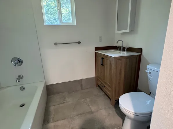 422 N 13th St #2, Santa Paula, CA 93060