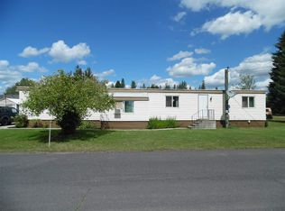 312 W 1st St, Deer Park, WA 99006