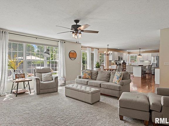 5th image of 240 Manor Hill Dr