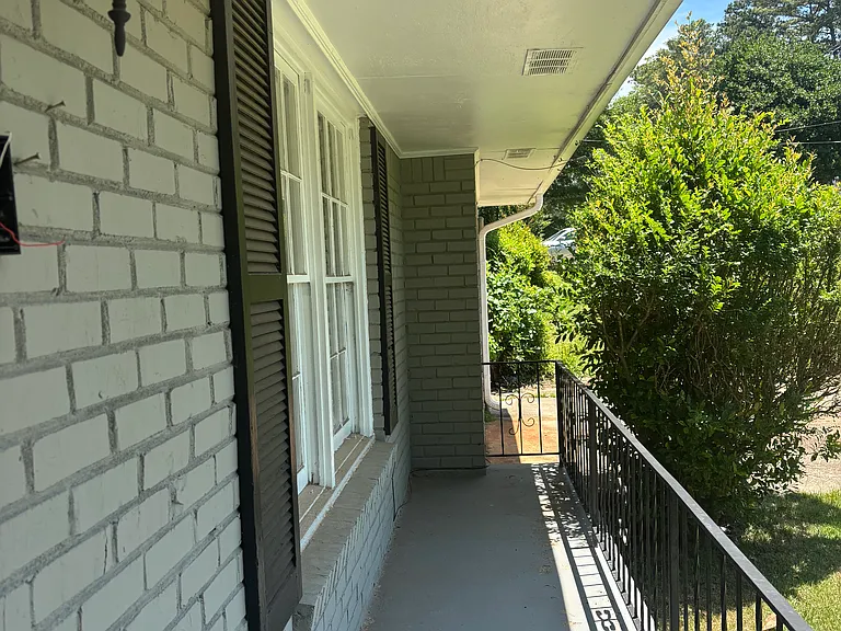 3248 Tulip Dr — Photo 4