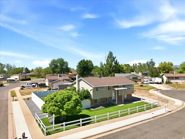 2224 S 100 W, Clearfield, UT 84015