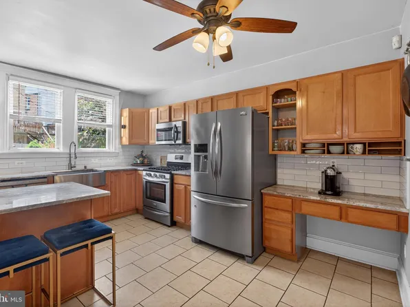 645 Gerhard St, Philadelphia, PA 19128