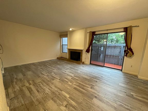 3rd image of 3191 Westwood Ct