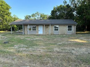 417 E Young St, Maud, OK 74854