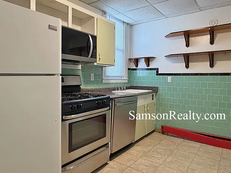 5 Hillside Ave #2 — Photo 4