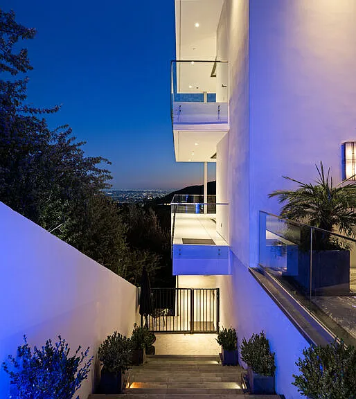 7080 W Mulholland Dr — Photo 32