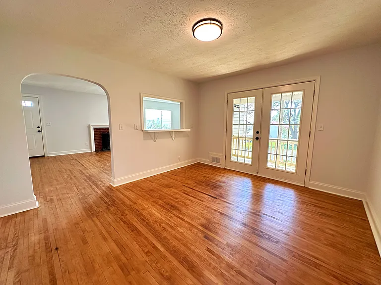 2057 Lee Jackson Hwy — Photo 10