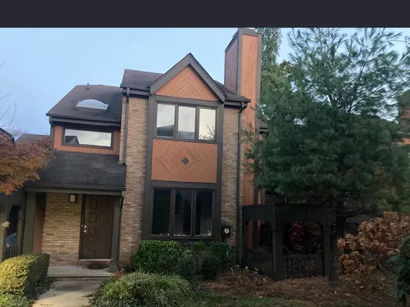 102 Riverbend Dr, North Brunswick, NJ 08902