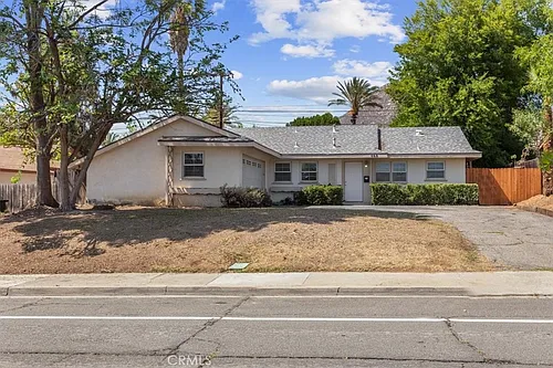 529 W Blaine St Photo 1