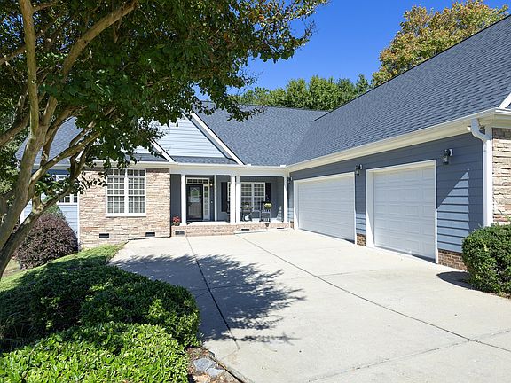 3rd image of 5117 Tera Springs Dr