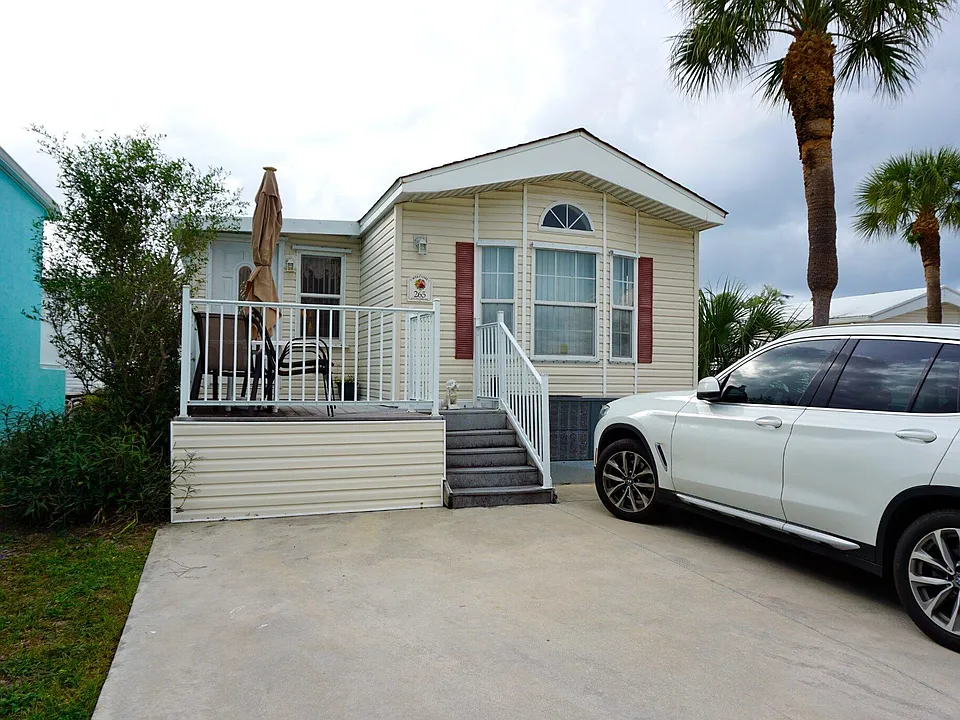 10725 S Ocean Dr #265