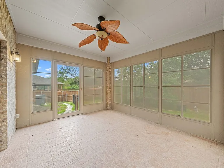 141 Springtree Gate — Photo 30
