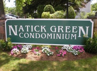 4 Post Oak Ln APT 15, Natick, MA 01760