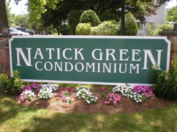 4 Post Oak Ln APT 15, Natick, MA 01760