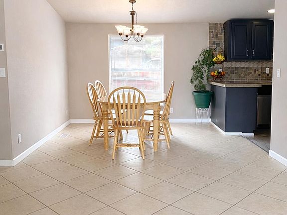 3rd image of 2449 W Adirondack Ave
