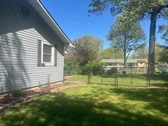 4th image of 2912 Paula Drive