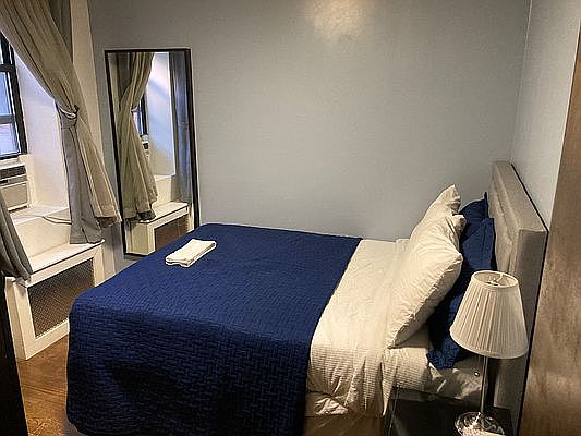 3rd image of 81 Sullivan St #1