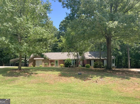 121 Lincoln Ln, Cataula, GA 31804