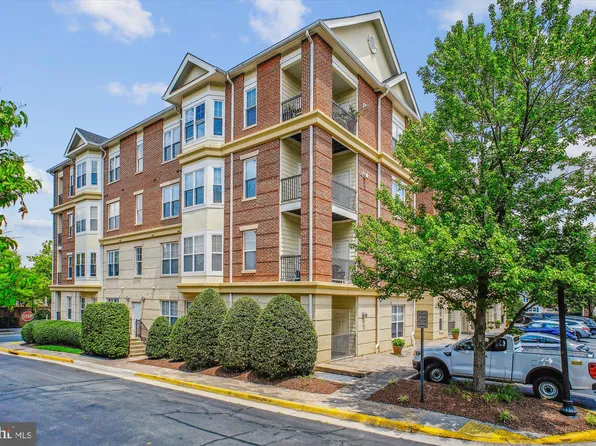 205 Meeting House Station Sq APT 306, Herndon, VA 20170