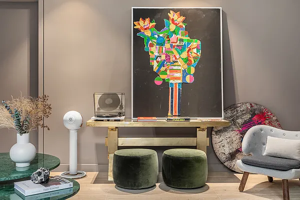 Rented by Douglas Elliman | media 19