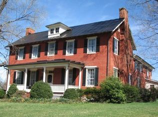 827 Berry Farm Rd, Staunton, VA 24401